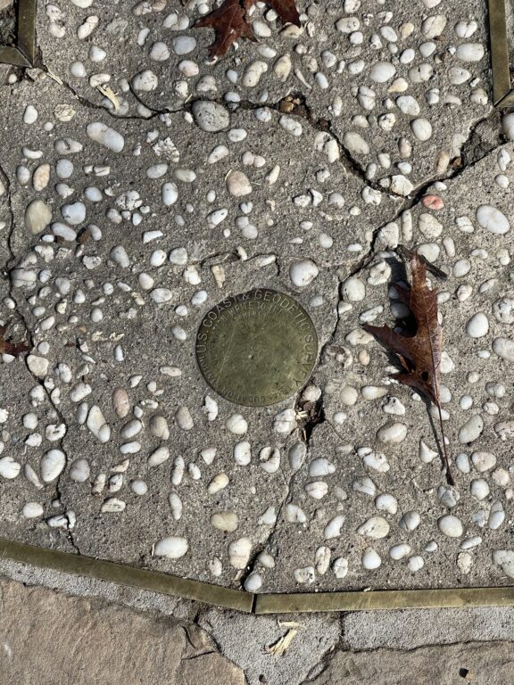 Tri-State Peak Marker