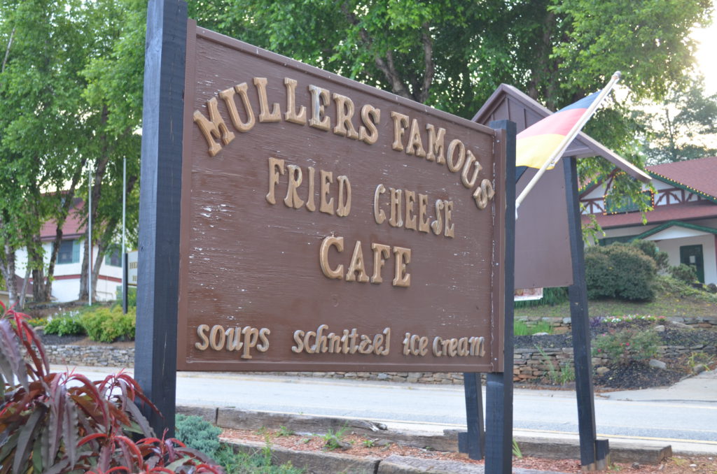 Muller's Famouse Cafe