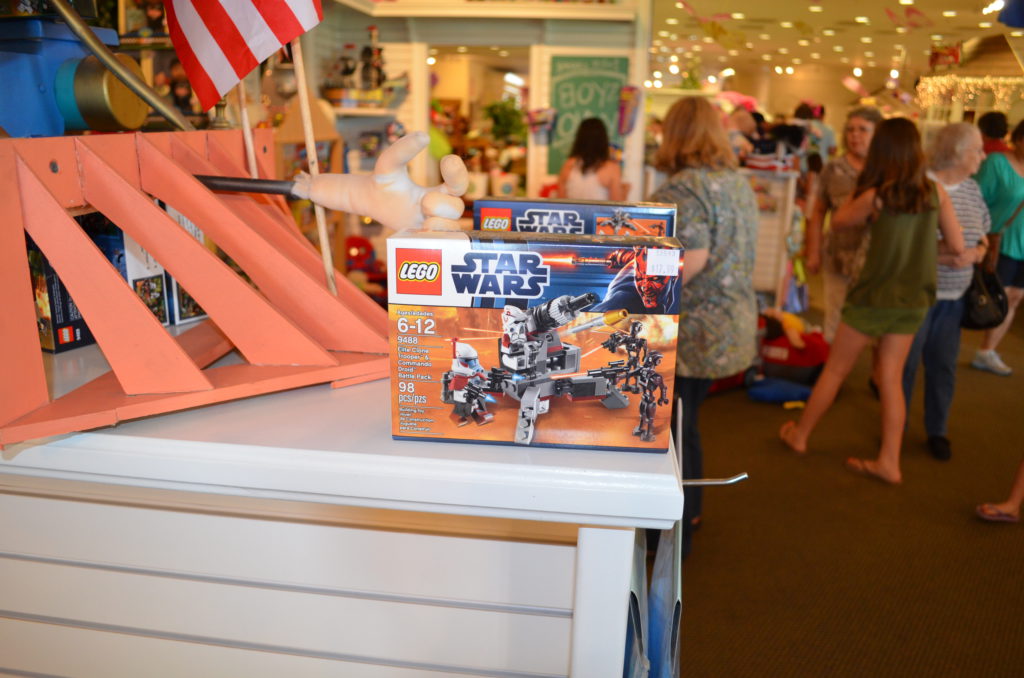 Star Wars Lego at the Cabbage Patch Kids store ?