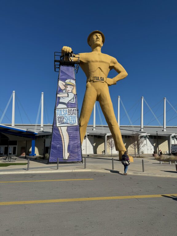 Golden Driller: Titanic Oil Man