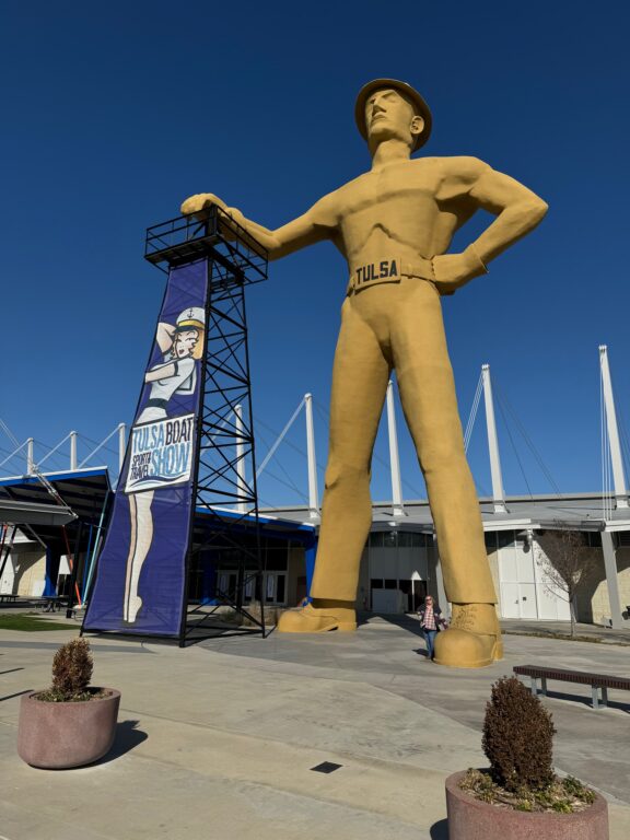Golden Driller: Titanic Oil Man